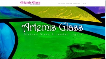 Queen Elizabeth Artemis Glass